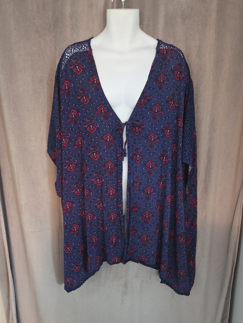 NWT L/XL La Vie En Rose Navy & Red Tie-Front Kimono Swim Coverup